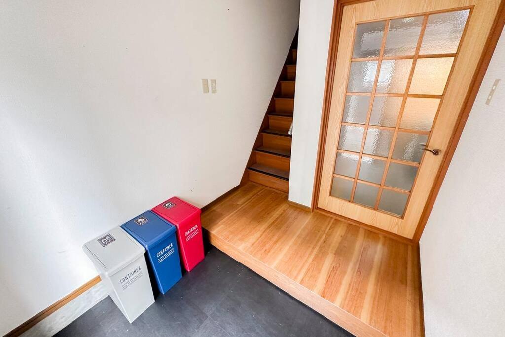 Apartment 【梅田・新大阪・usj近く】最寄駅jr西九条徒歩４分300ｍ！無料wi‐fi！２dk一軒家貸切！n